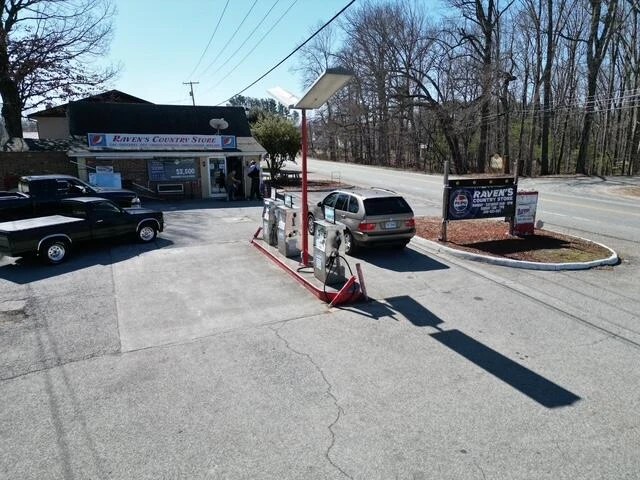 2031 S Main ST - Photo 5
