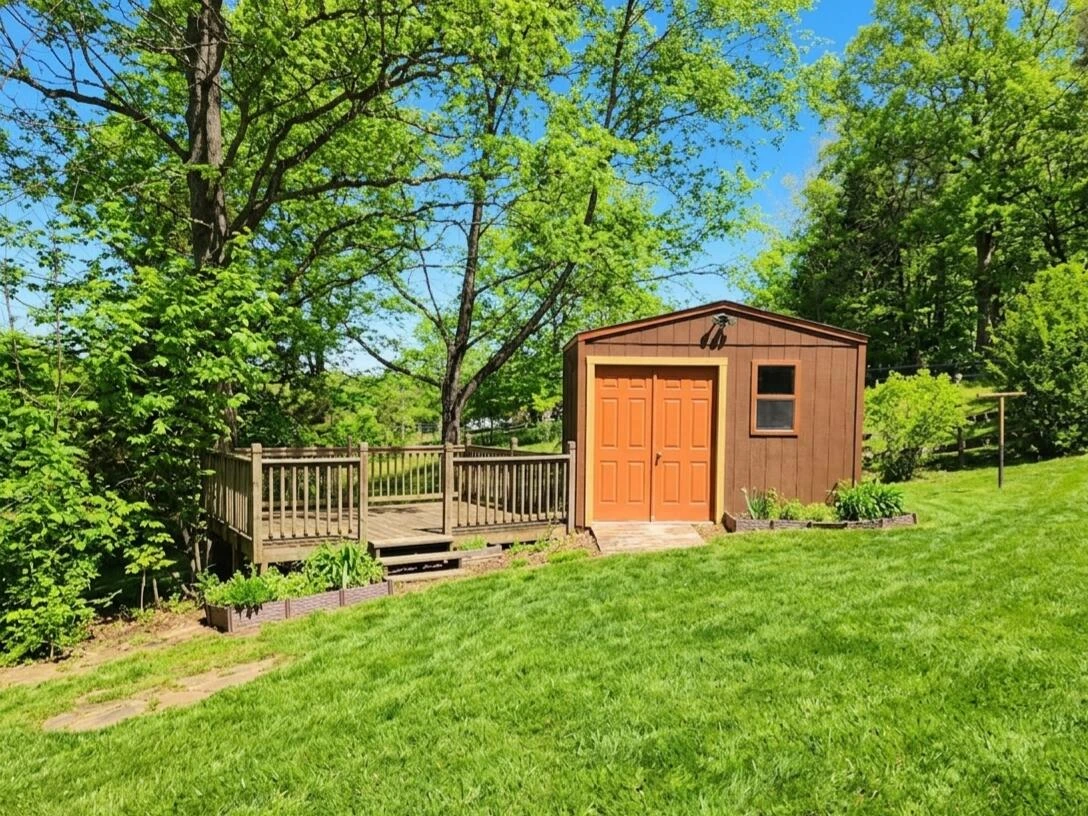10519 Henry RD - Photo 22
