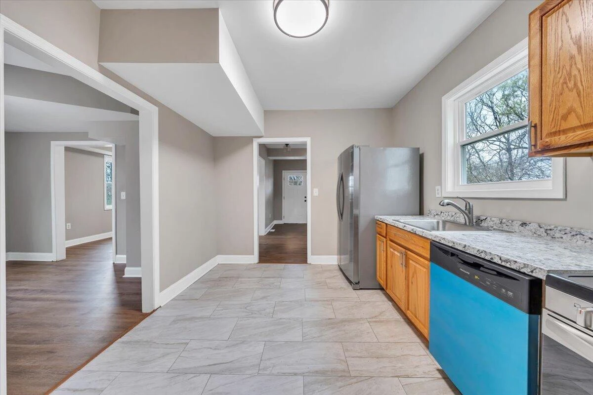 1220 Church AVE SE - Photo 14