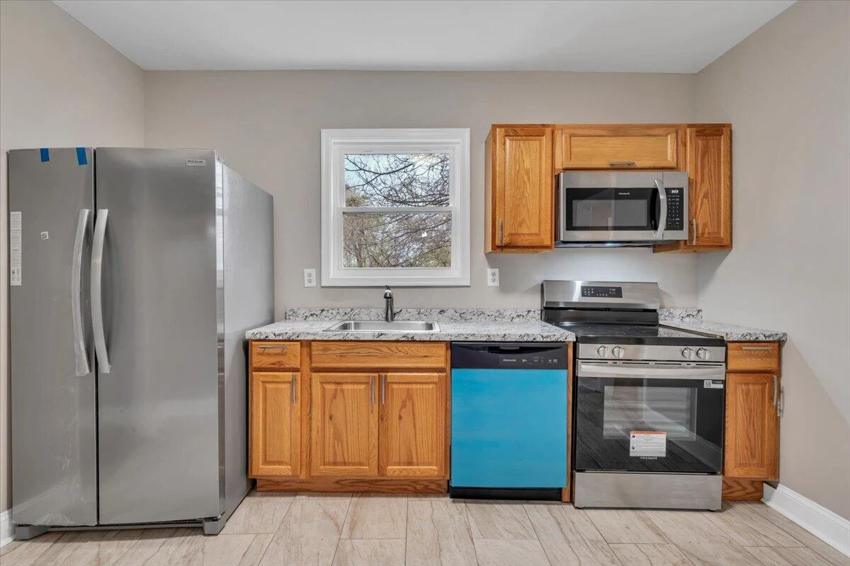 1220 Church AVE SE - Photo 15