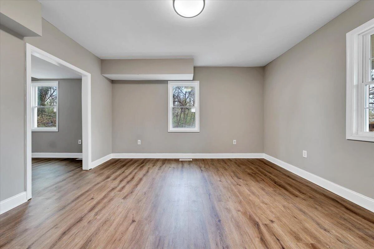 1220 Church AVE SE - Photo 6