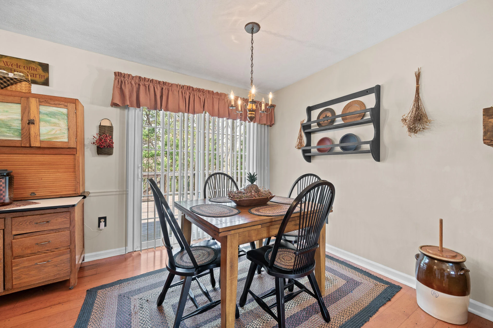 1136 Coolbrook RD - Photo 12
