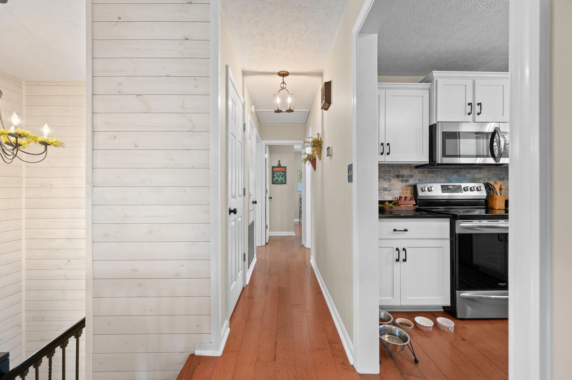 1136 Coolbrook RD - Photo 16