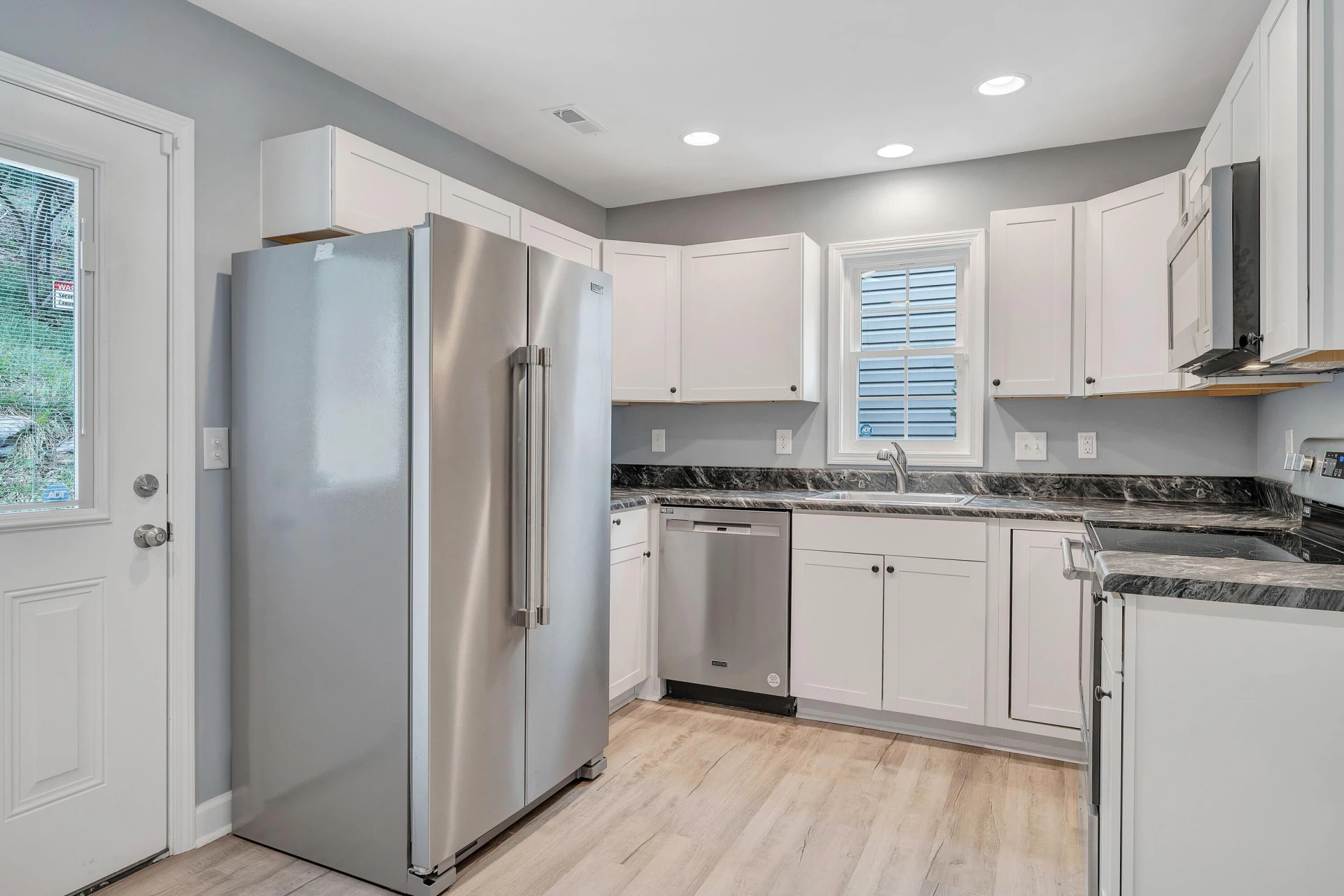 1452 Varnell AVE NE - Photo 11