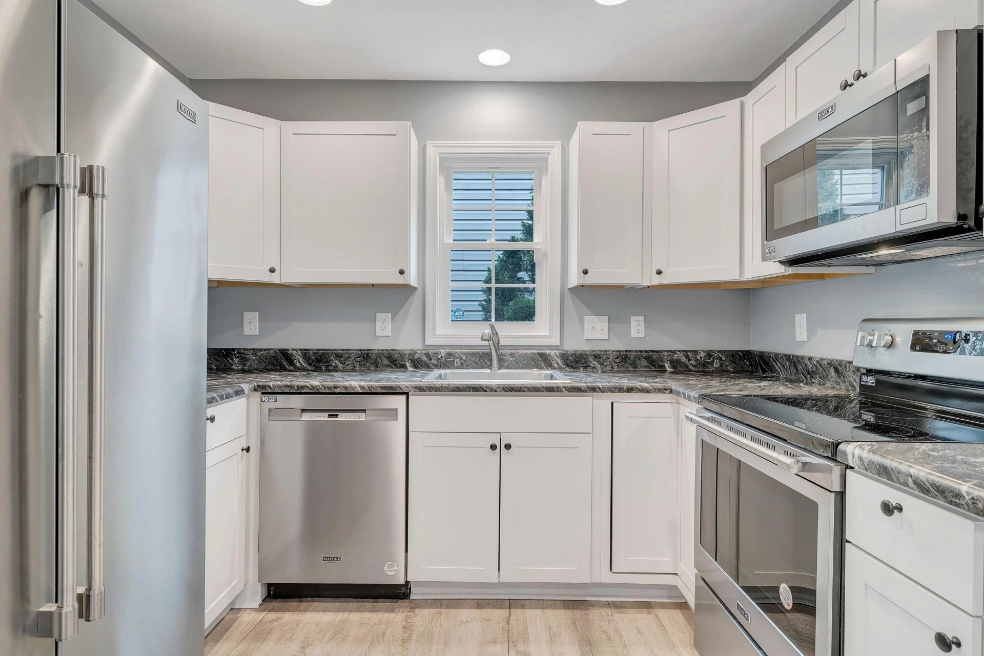 1452 Varnell AVE NE - Photo 12