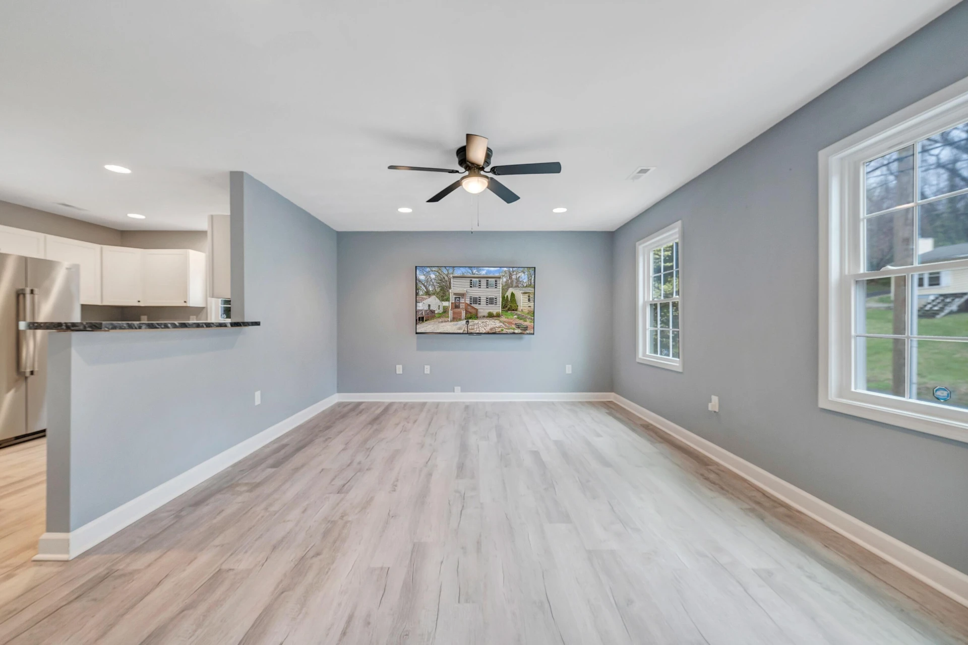 1452 Varnell AVE NE - Photo 3