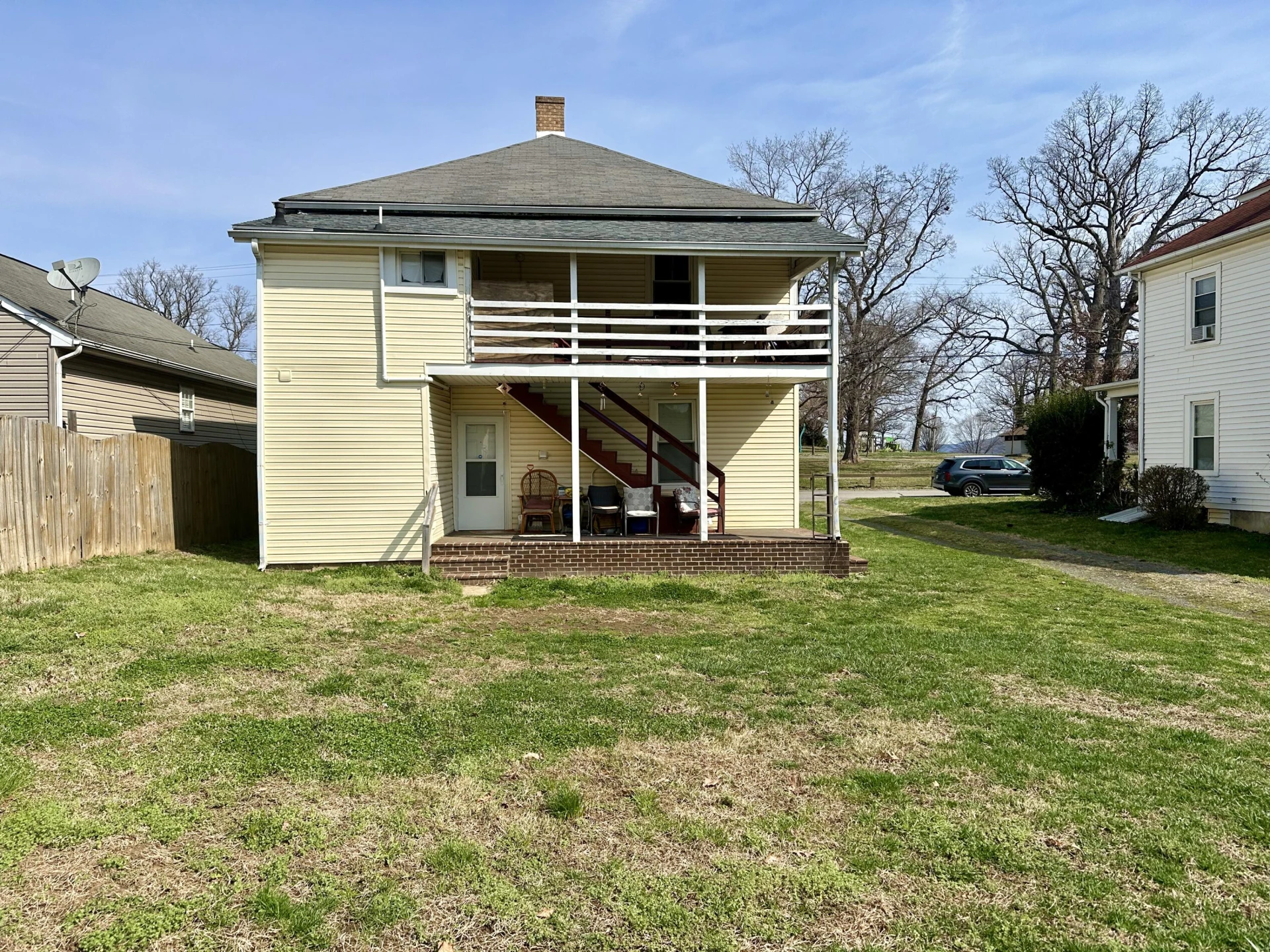 1021 Penmar AVE SE - Photo 3