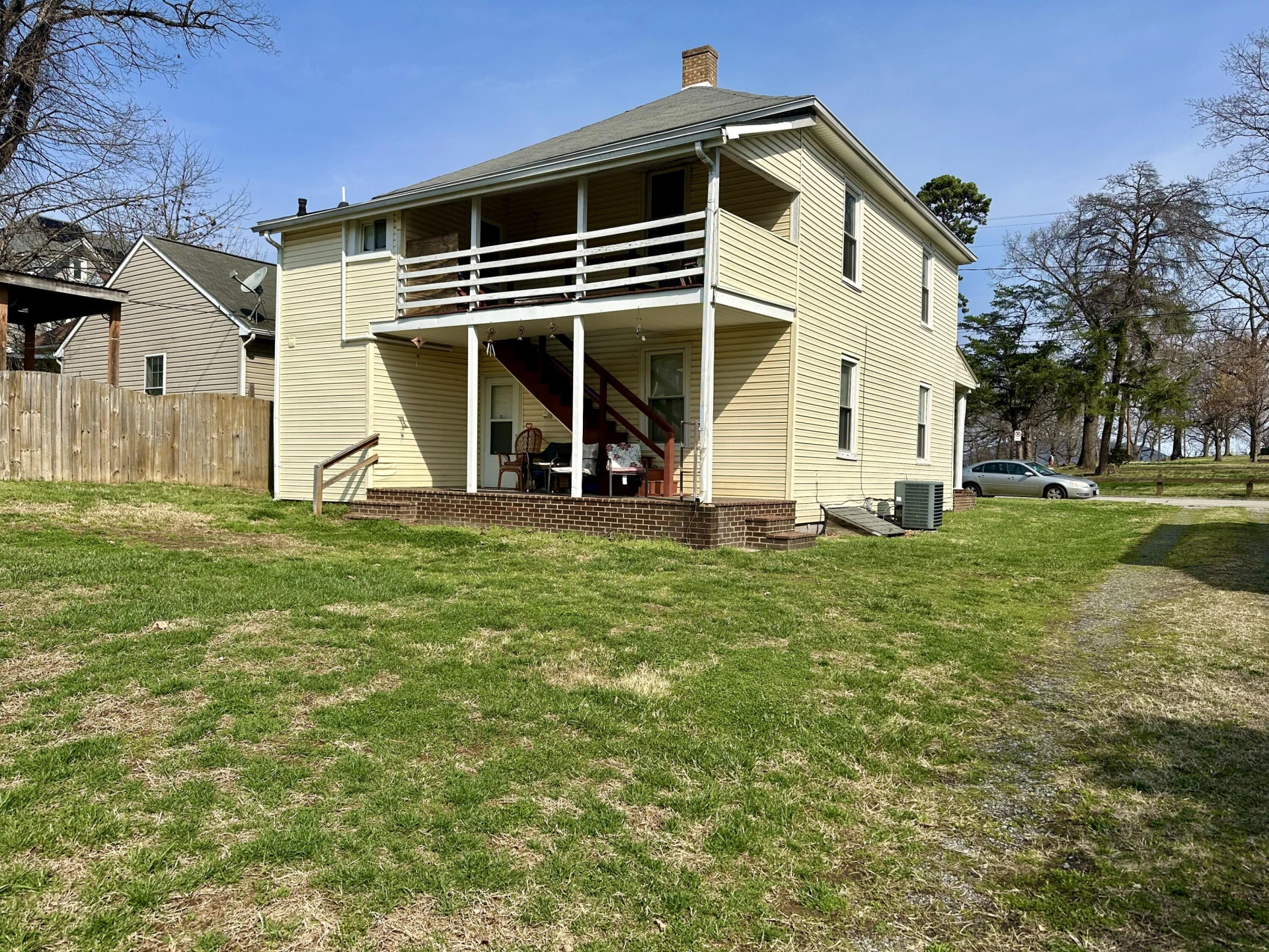 1021 Penmar AVE SE - Photo 4