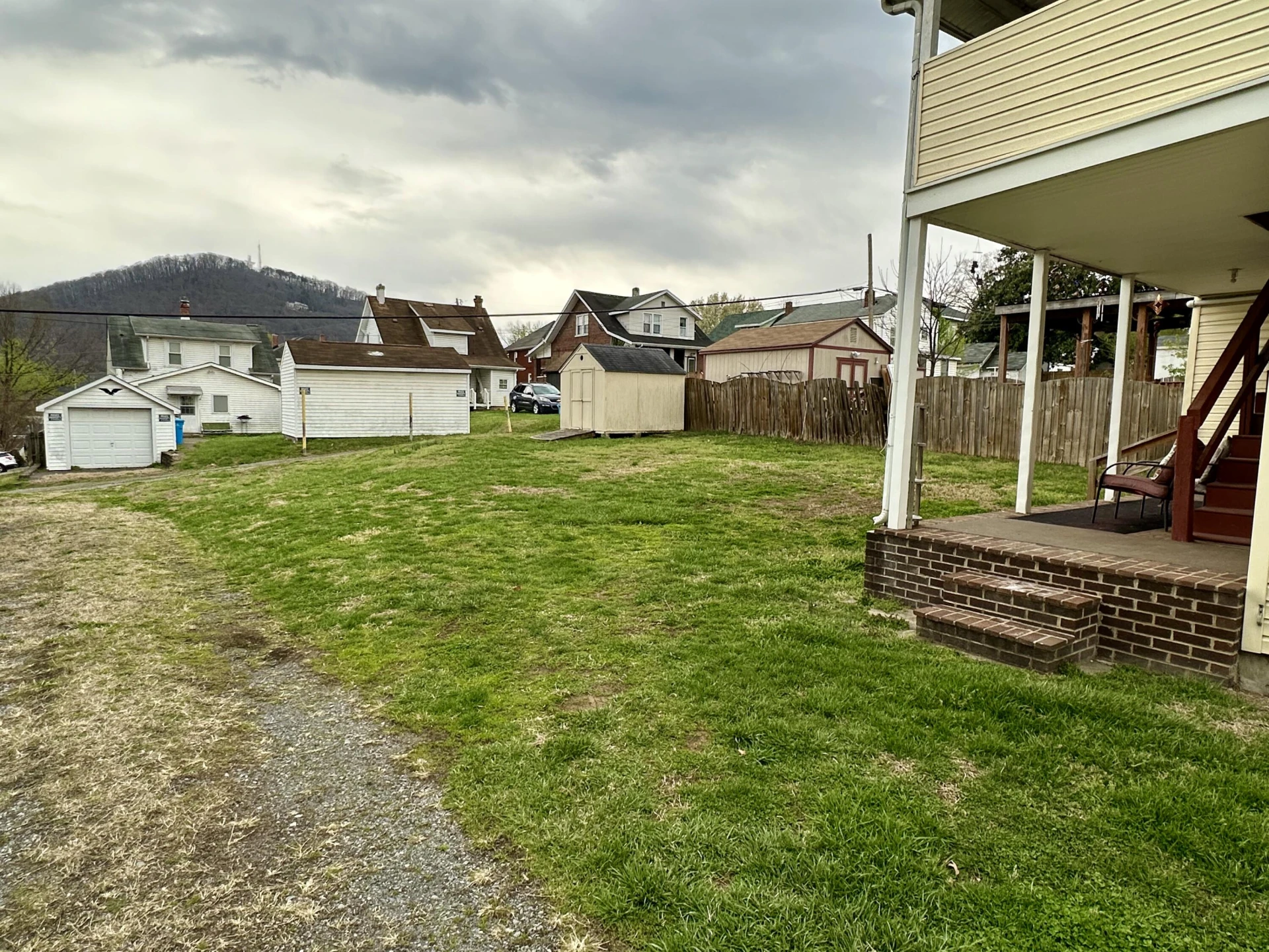 1021 Penmar AVE SE - Photo 6