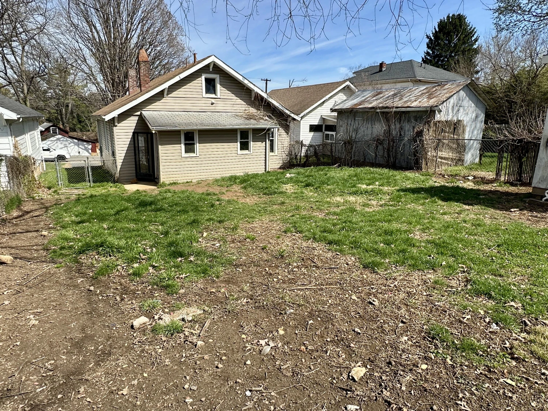 1305 Penmar AVE SE - Photo 4