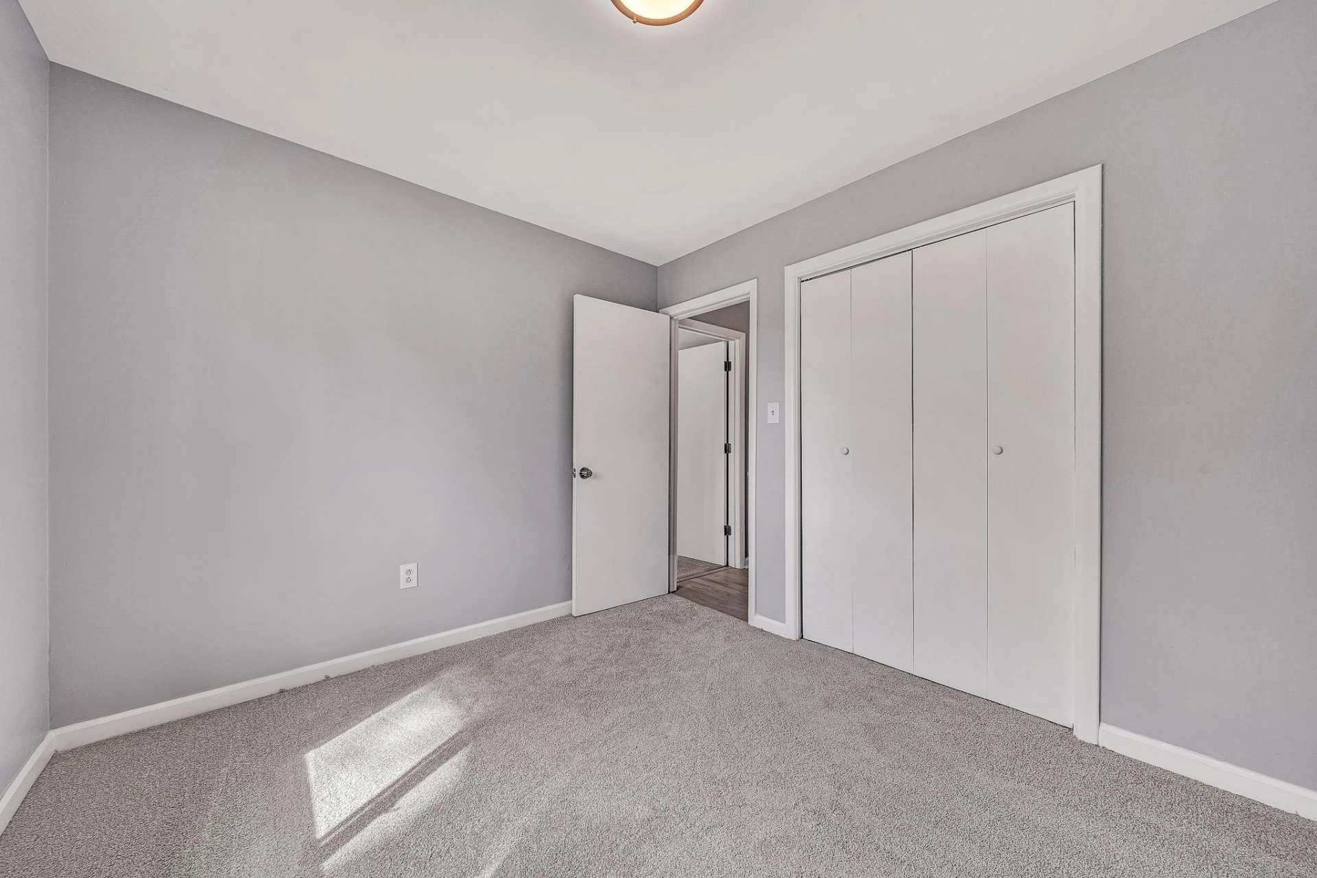 3931 Green Spring AVE NW - Photo 19
