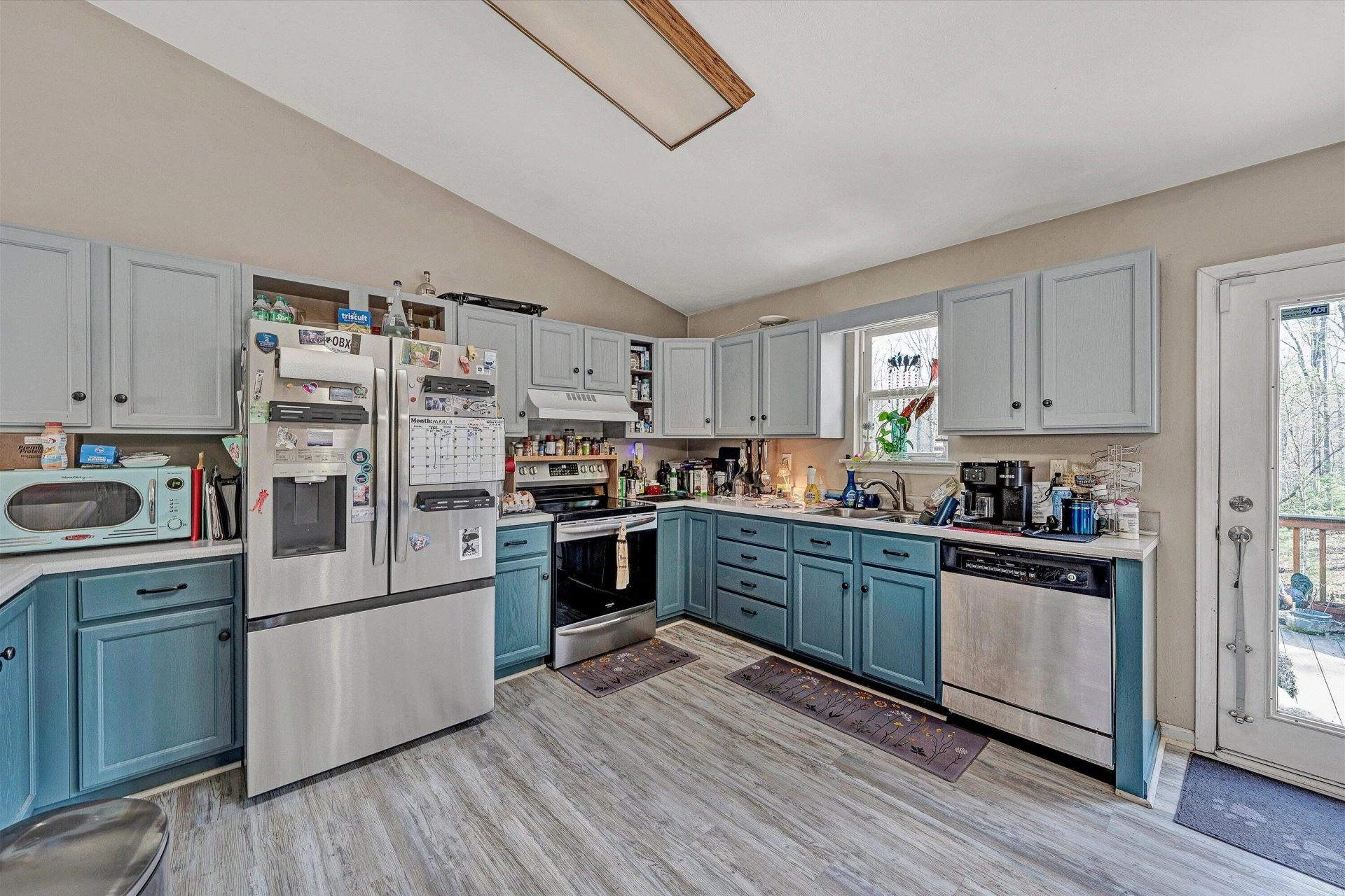 542 Mount Airy RD - Photo 11