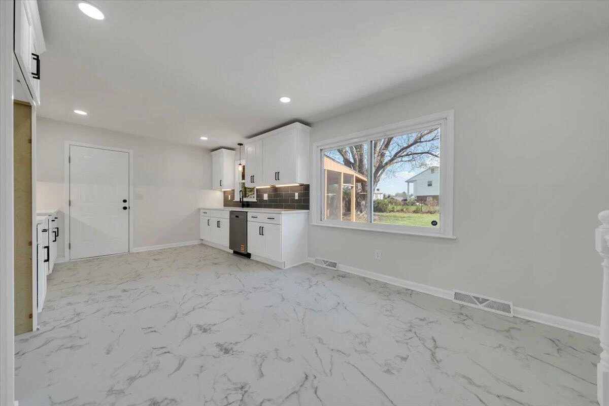 5316 Twilight RD - Photo 16