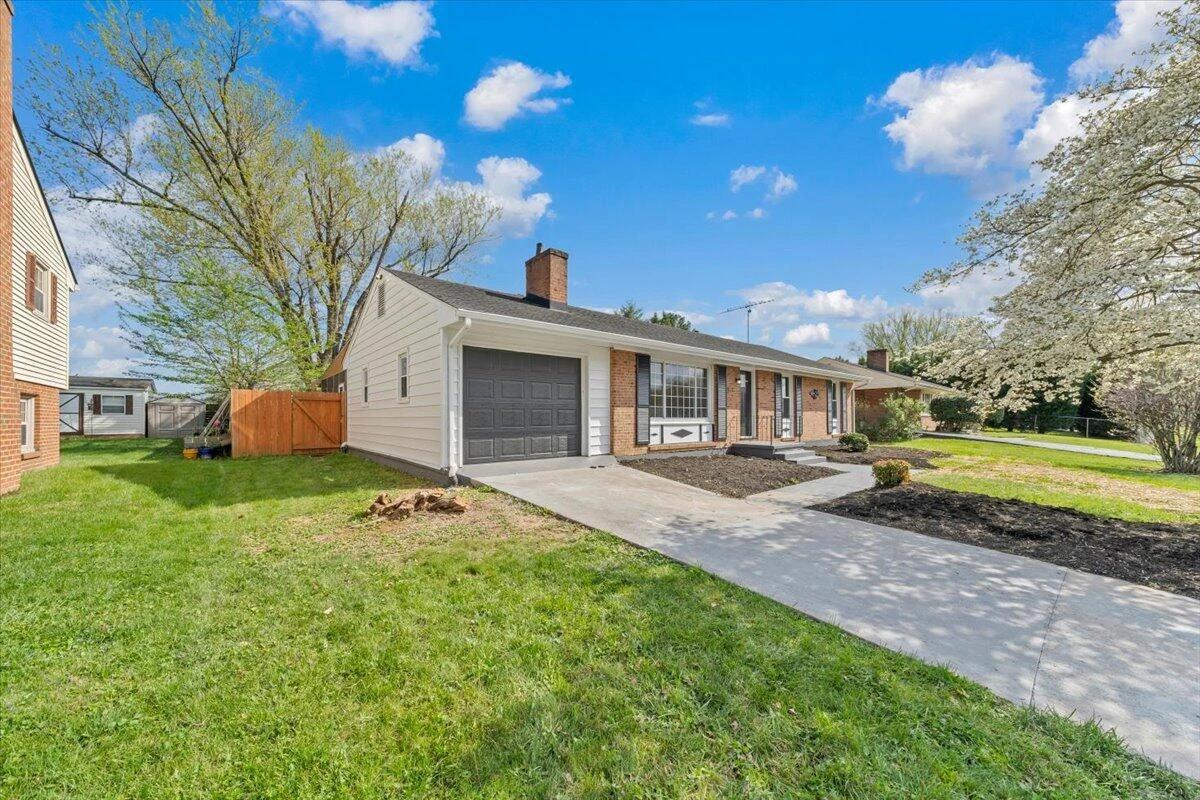 5316 Twilight RD - Photo 4
