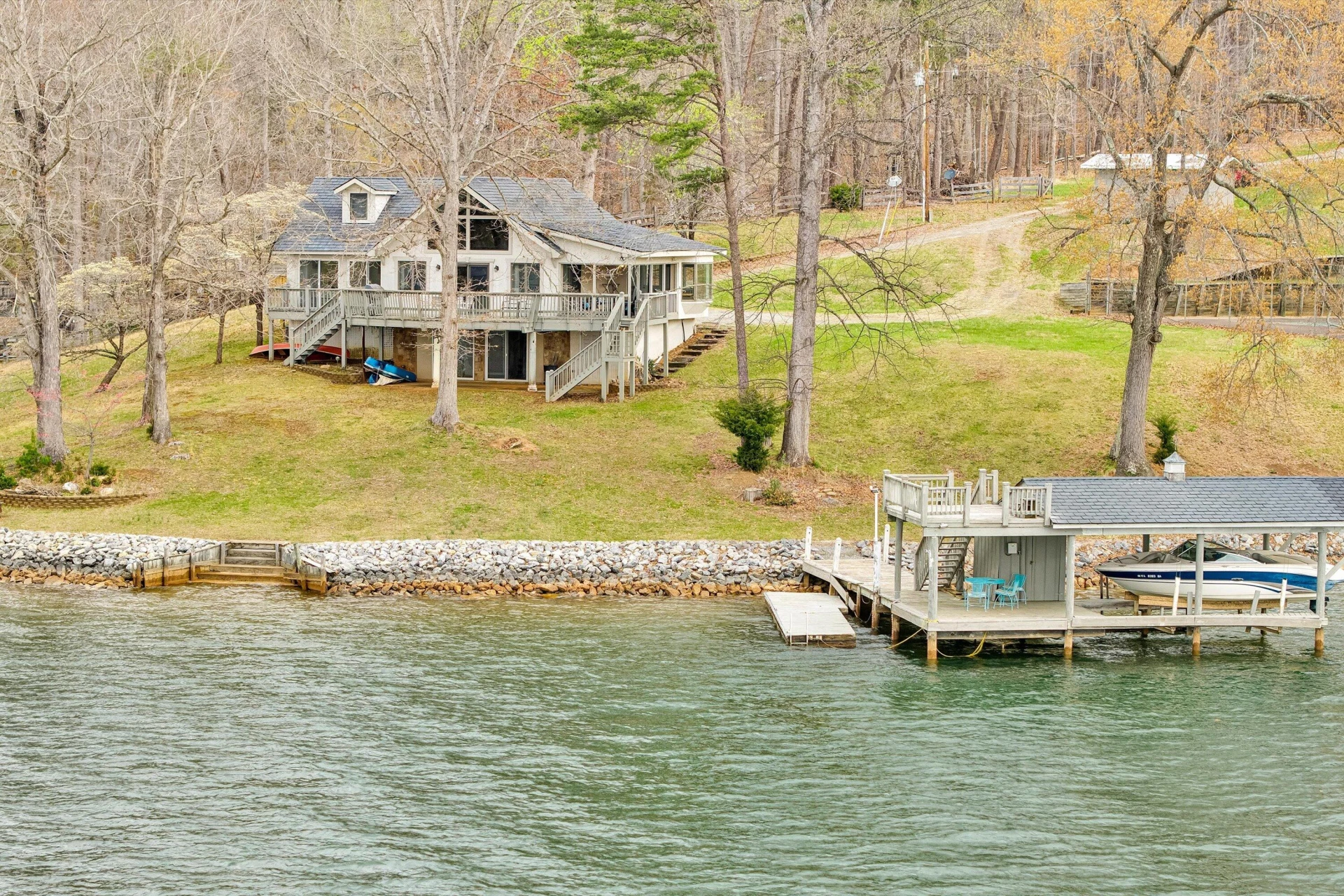 1154 Acorn DR - Photo 3