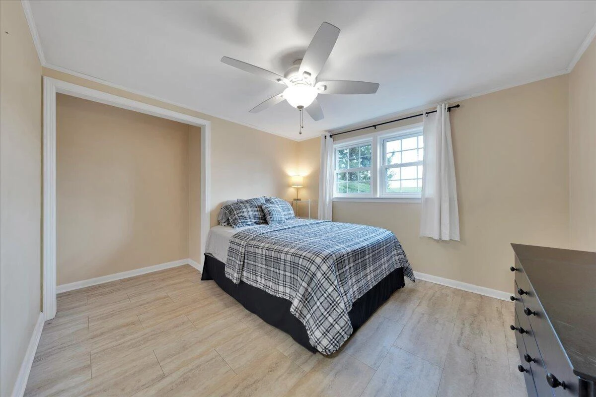 4660 Franklin ST - Photo 26