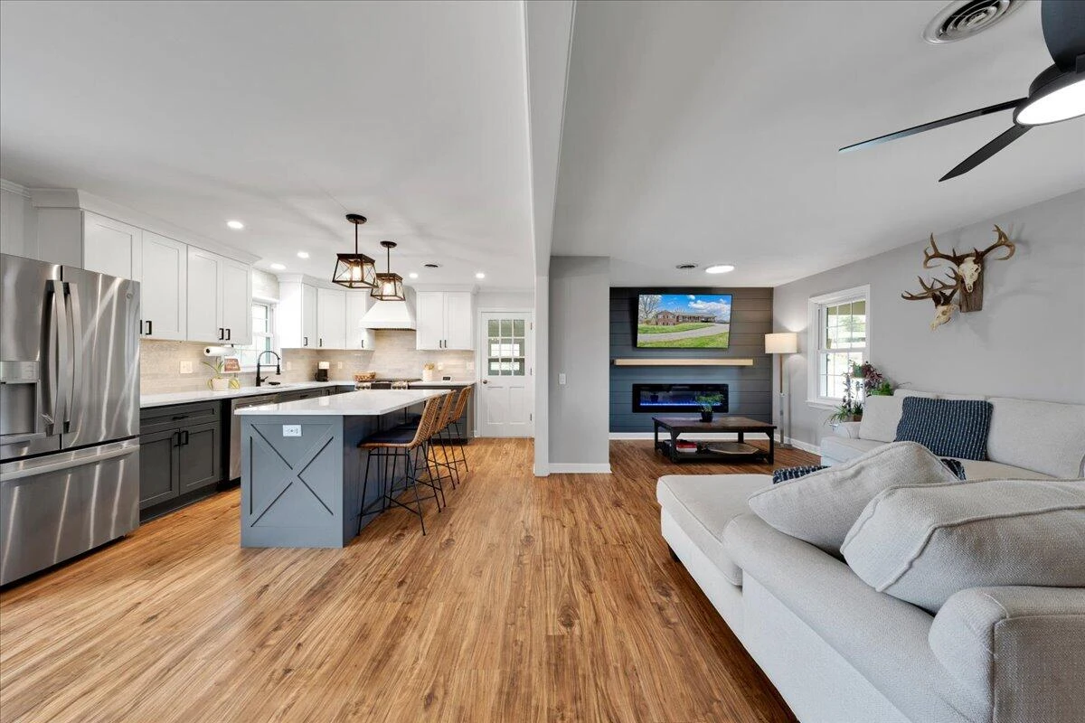 4660 Franklin ST - Photo 9
