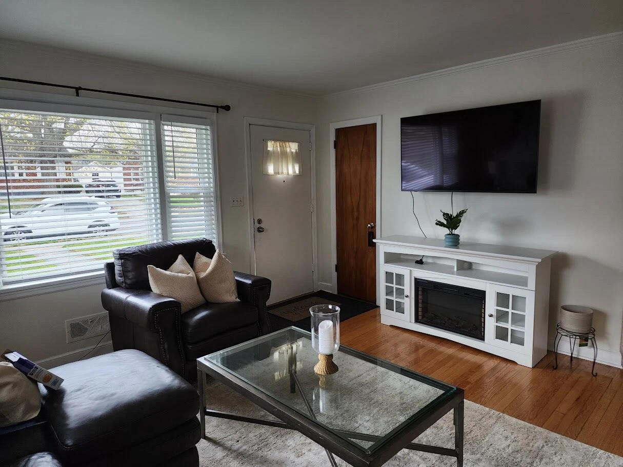 1108 Pleasant View AVE NW - Photo 3
