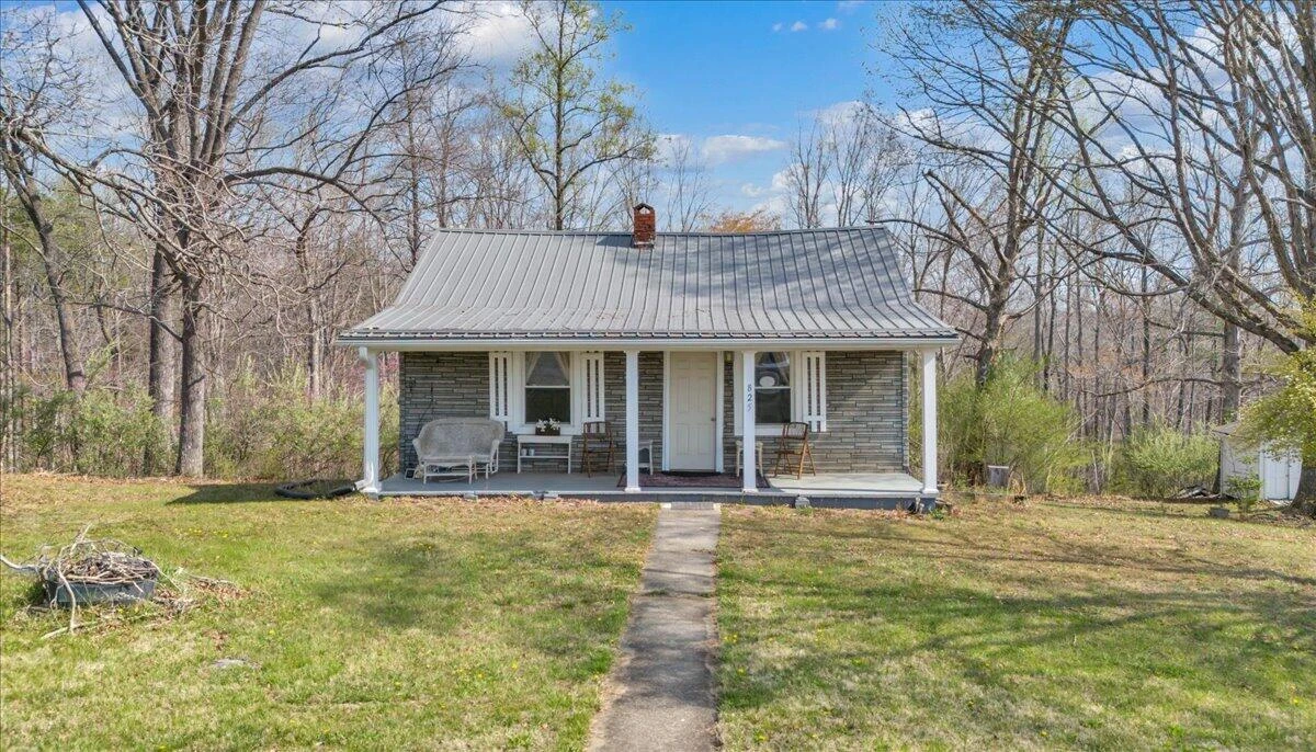 825 Knob Church RD