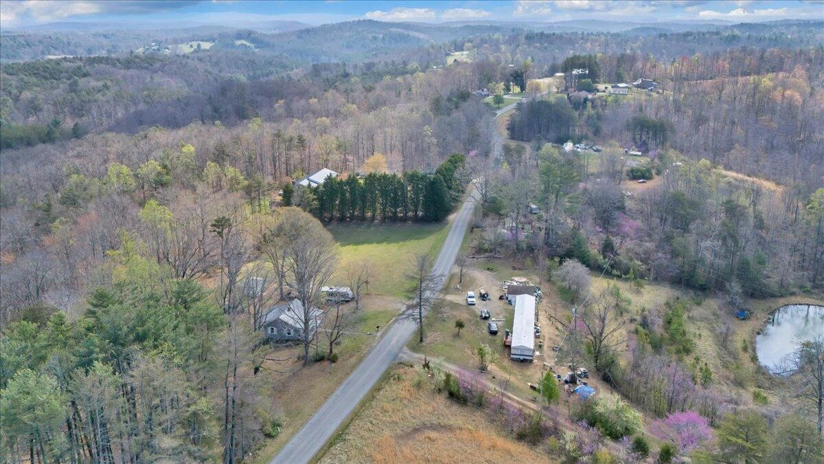 825 Knob Church RD - Photo 10
