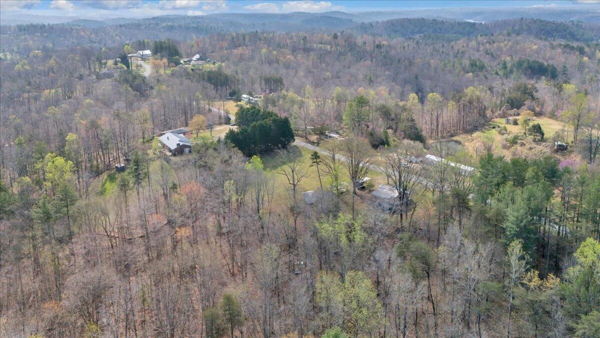 825 Knob Church RD - Photo 11