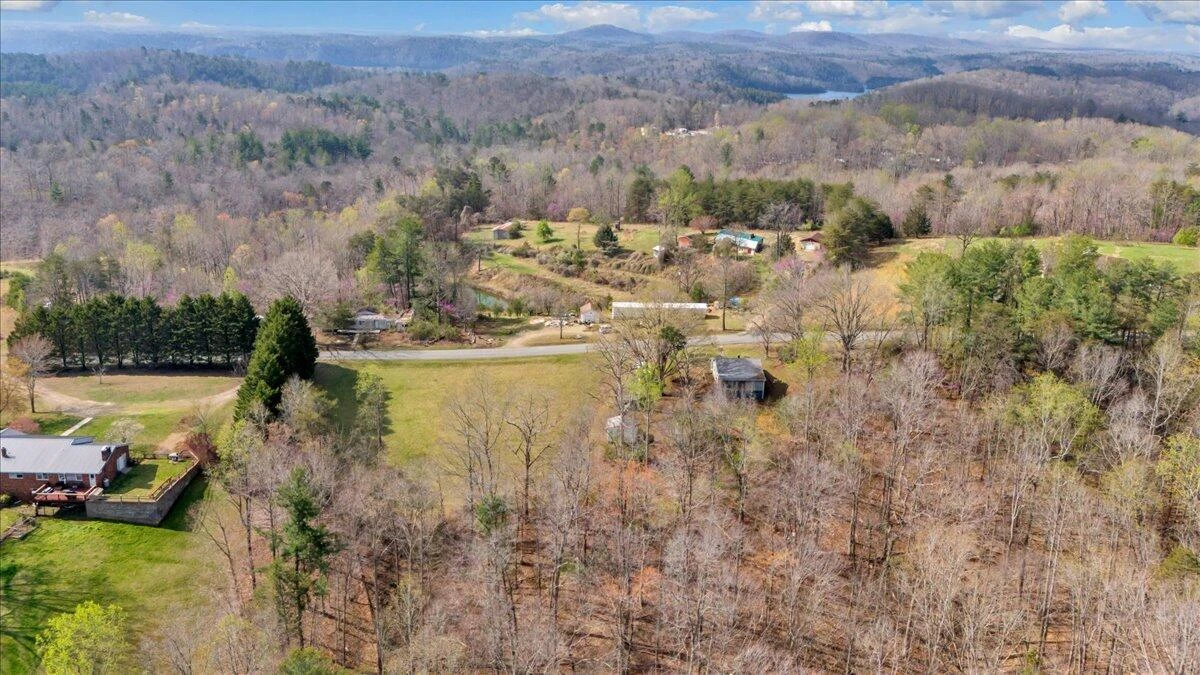 825 Knob Church RD - Photo 14
