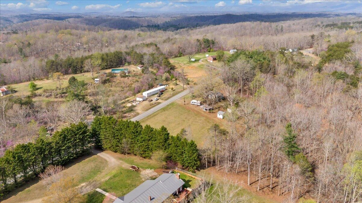 825 Knob Church RD - Photo 18