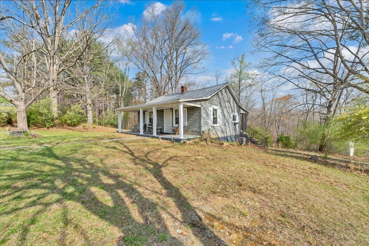 825 Knob Church RD - Photo 2