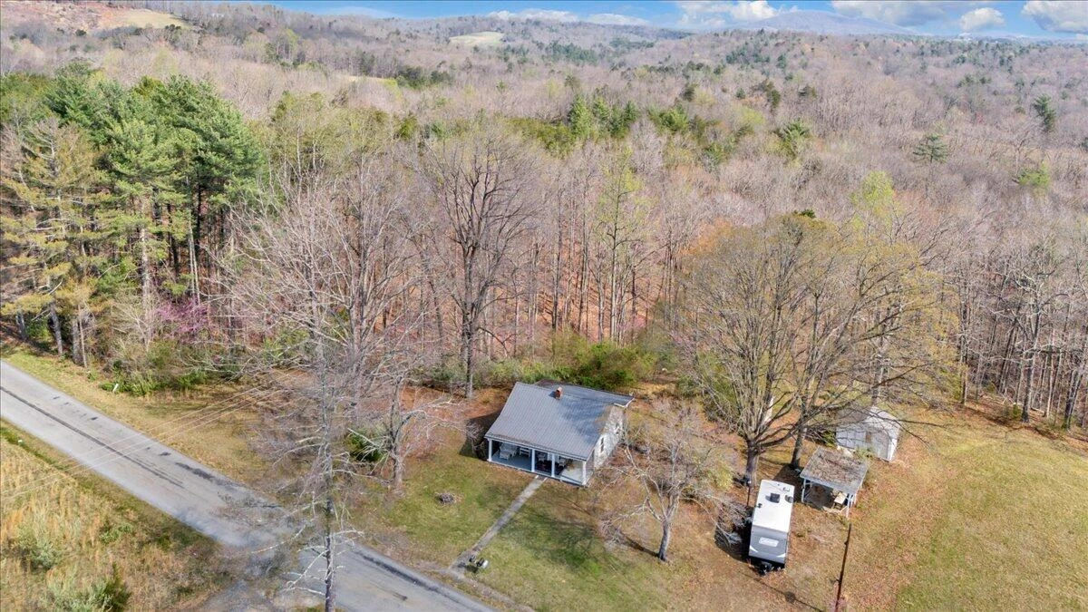 825 Knob Church RD - Photo 23