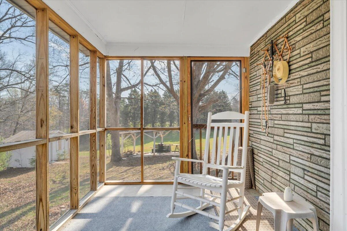 825 Knob Church RD - Photo 3