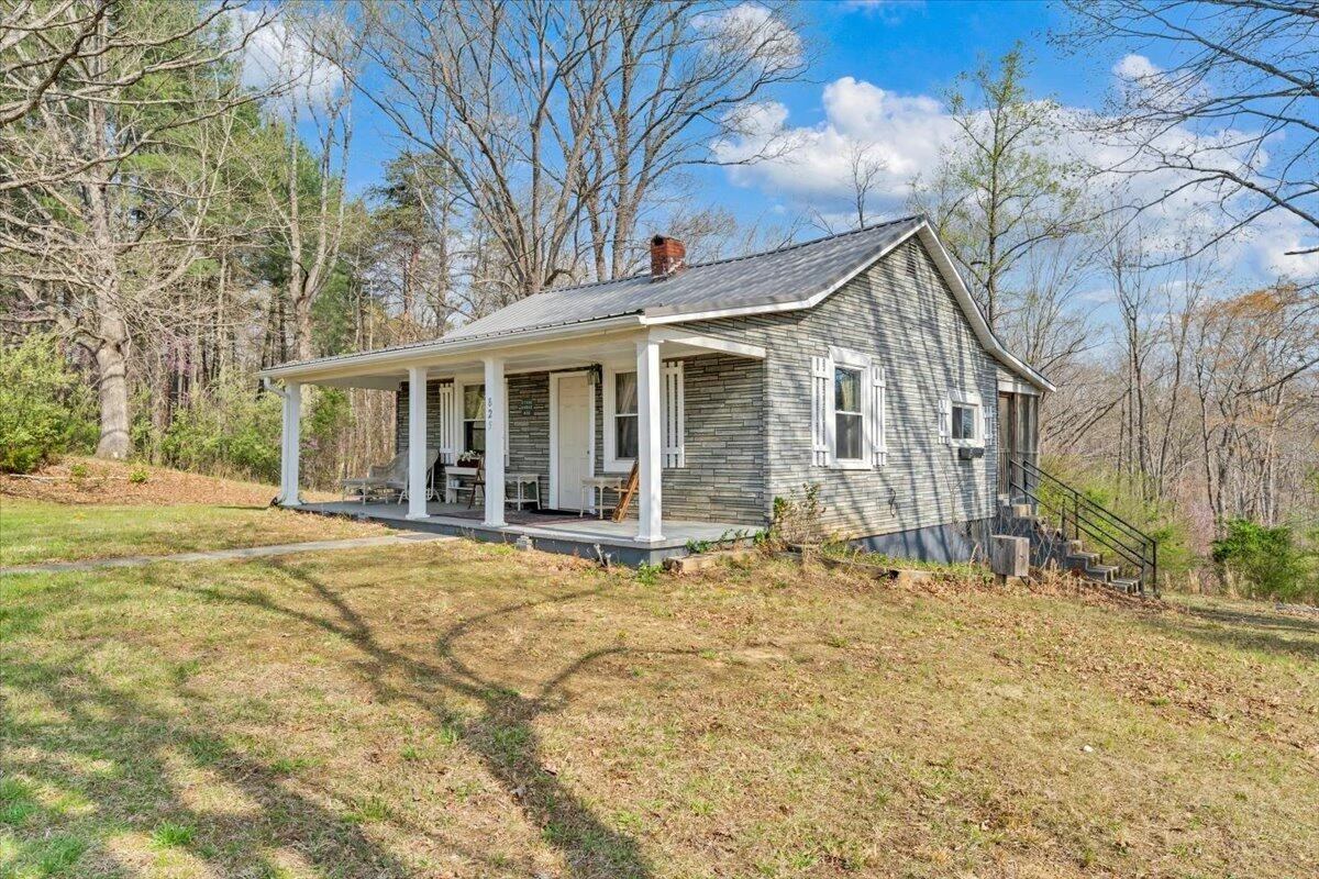 825 Knob Church RD - Photo 31