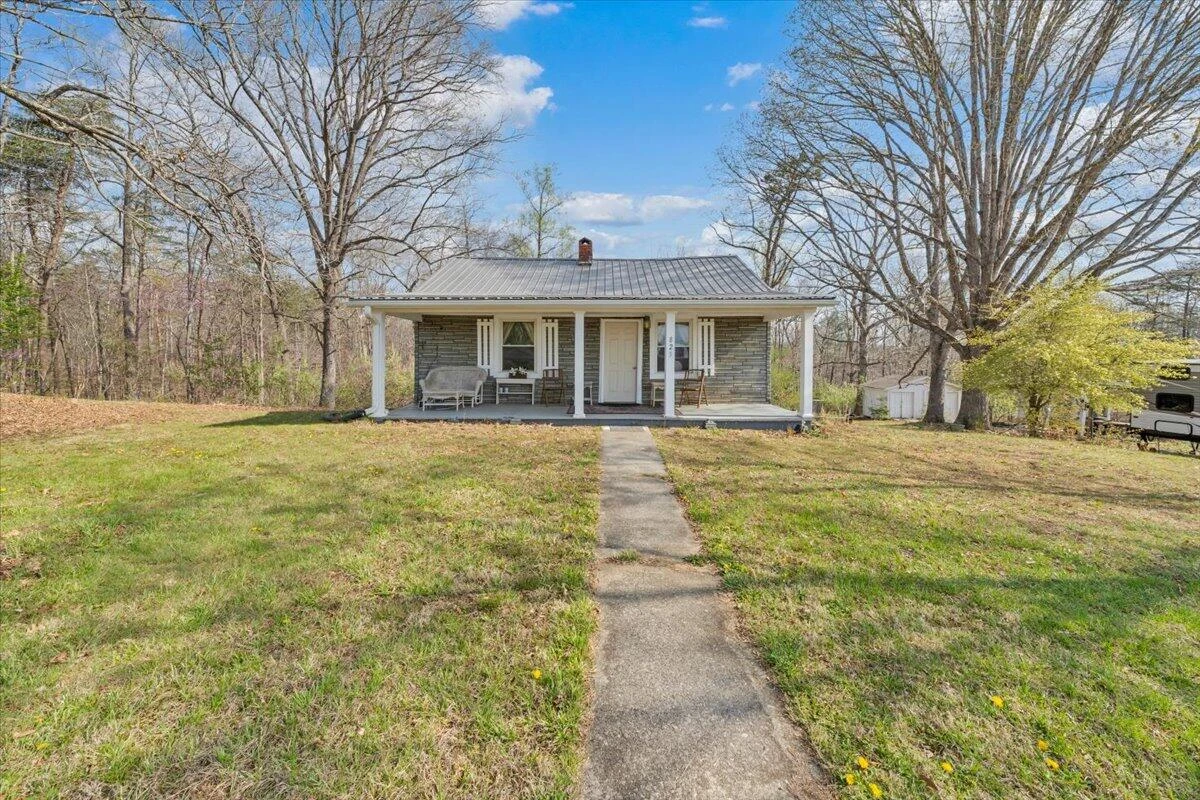 825 Knob Church RD - Photo 32