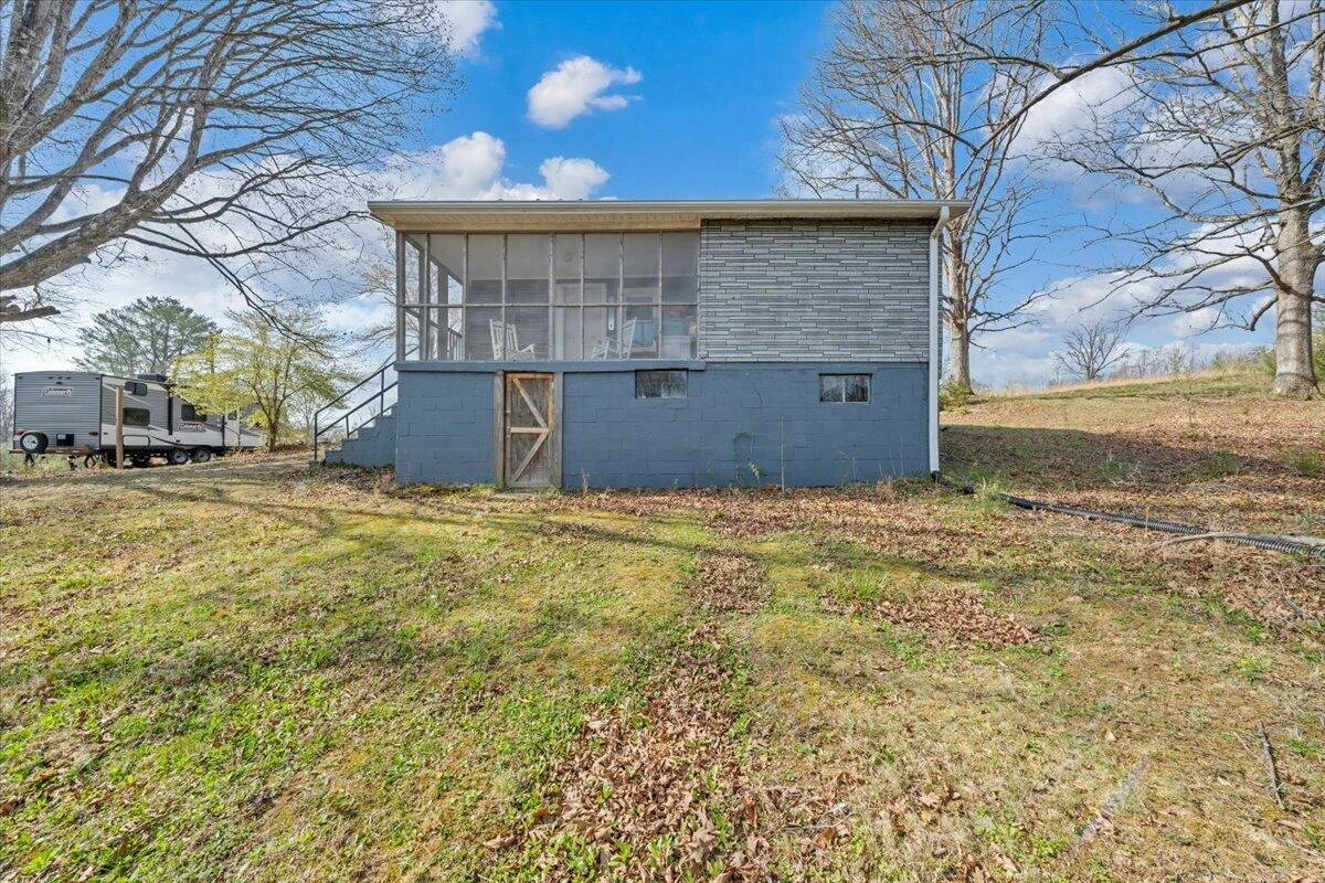 825 Knob Church RD - Photo 37