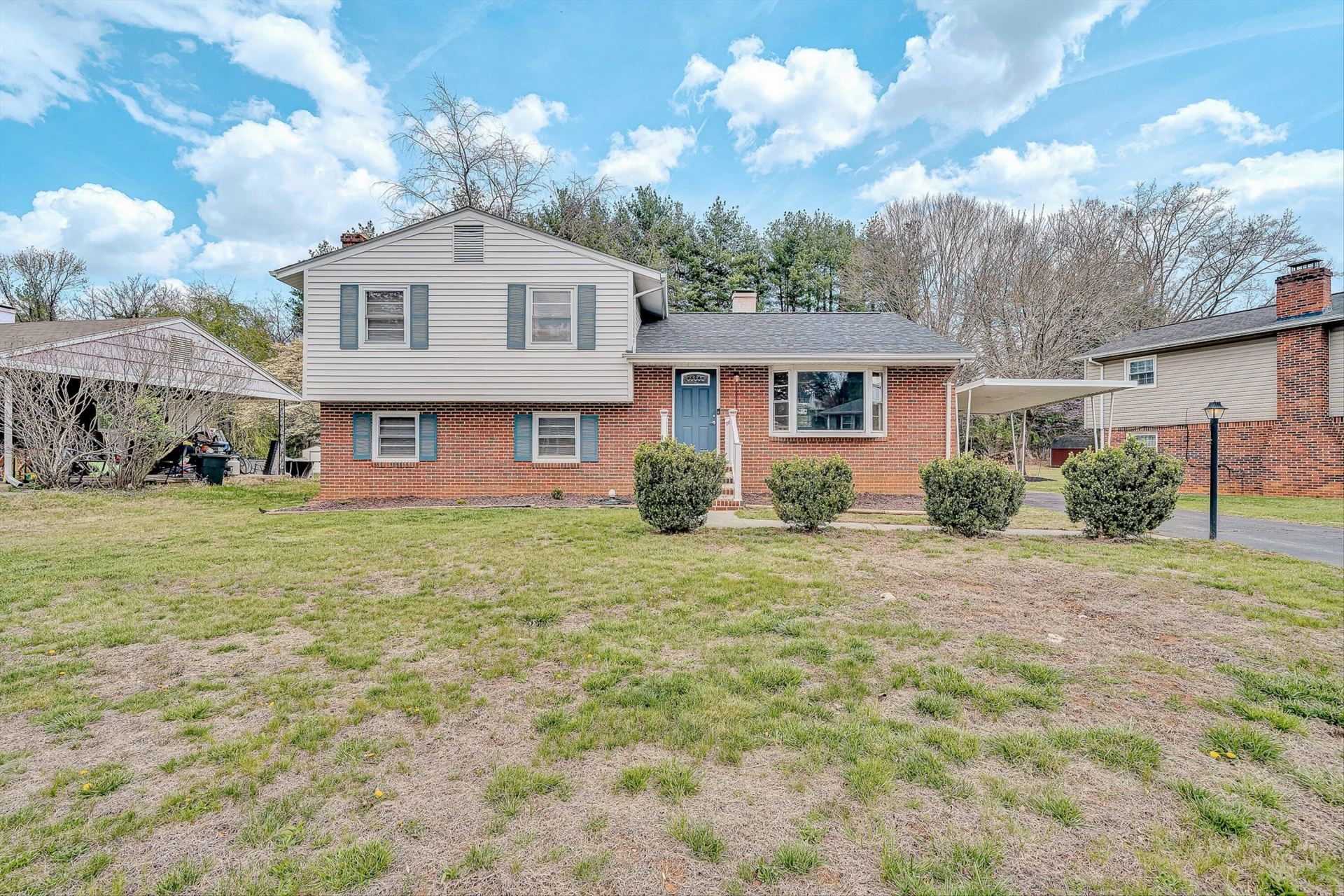3138 Galloway DR