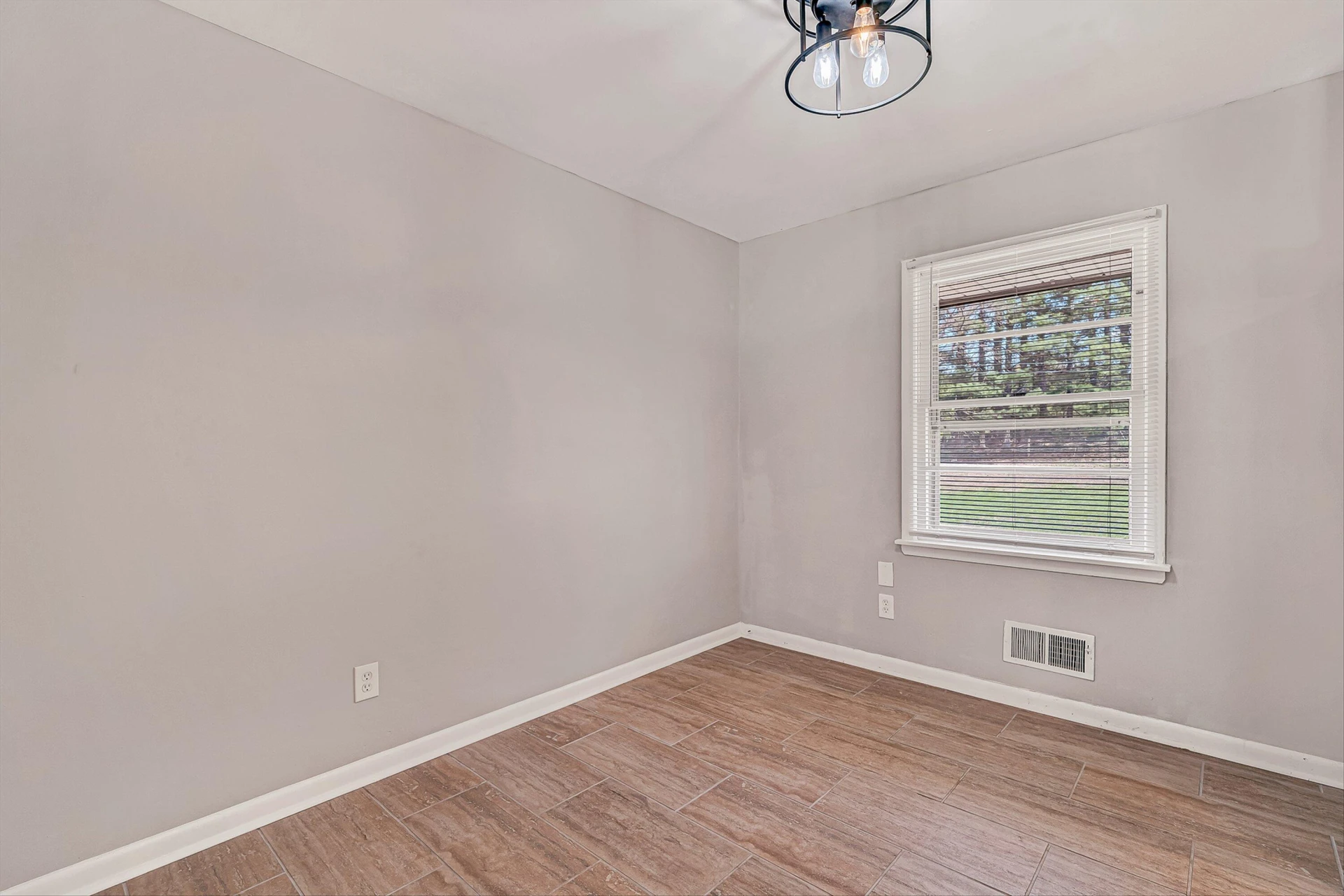 3138 Galloway DR - Photo 10