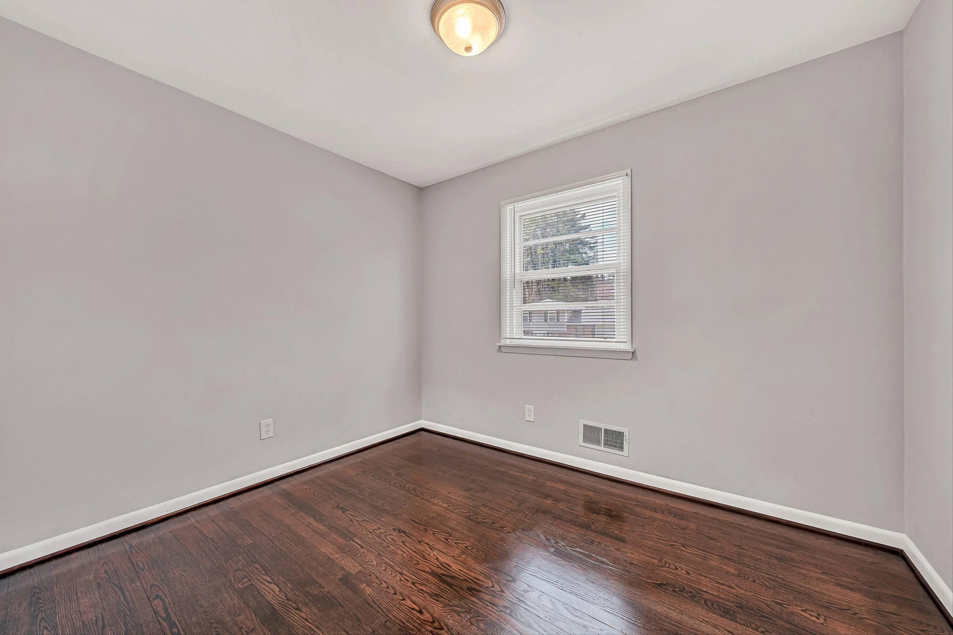 3138 Galloway DR - Photo 16