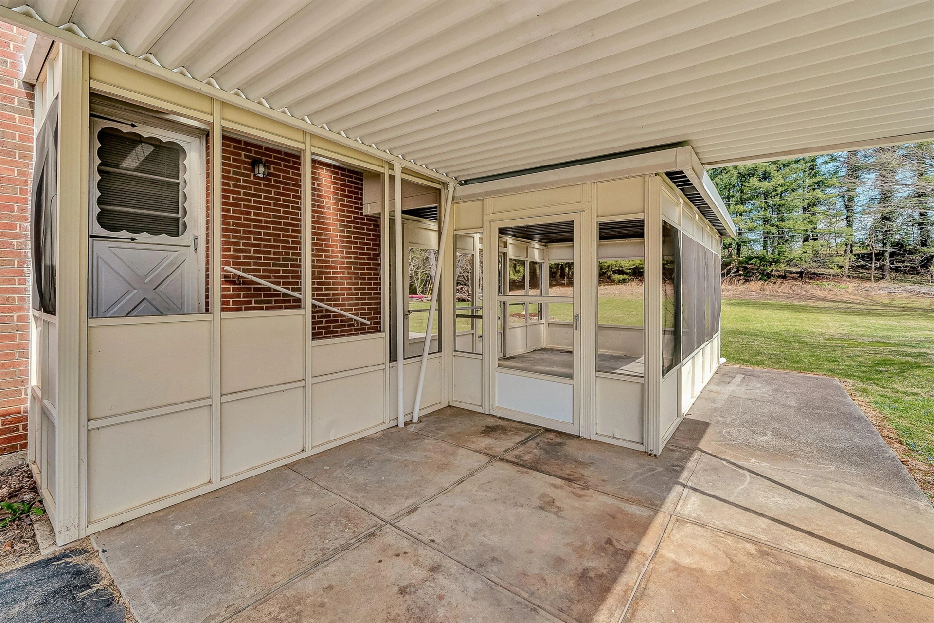 3138 Galloway DR - Photo 27