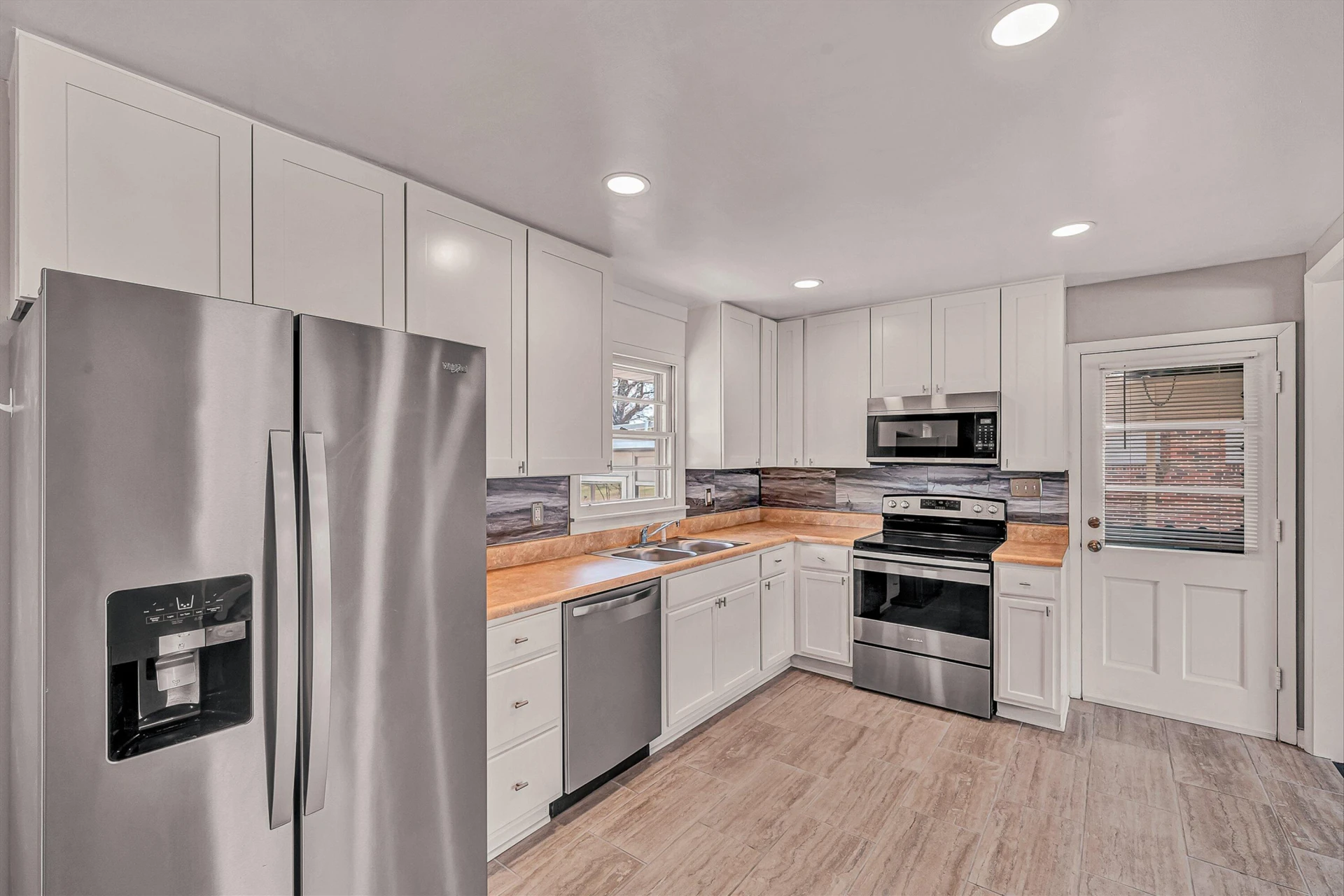 3138 Galloway DR - Photo 7