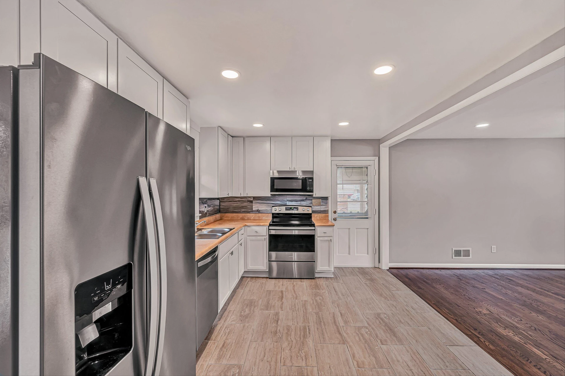 3138 Galloway DR - Photo 8
