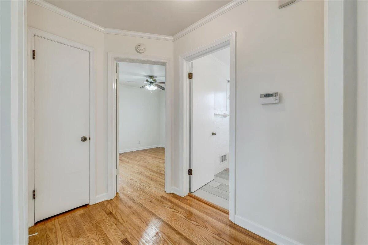 106 Hurst AVE NE - Photo 14