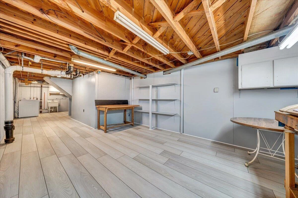 106 Hurst AVE NE - Photo 25