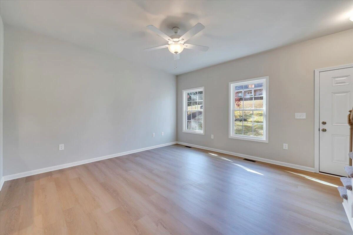 1107 Niagara RD - Photo 6