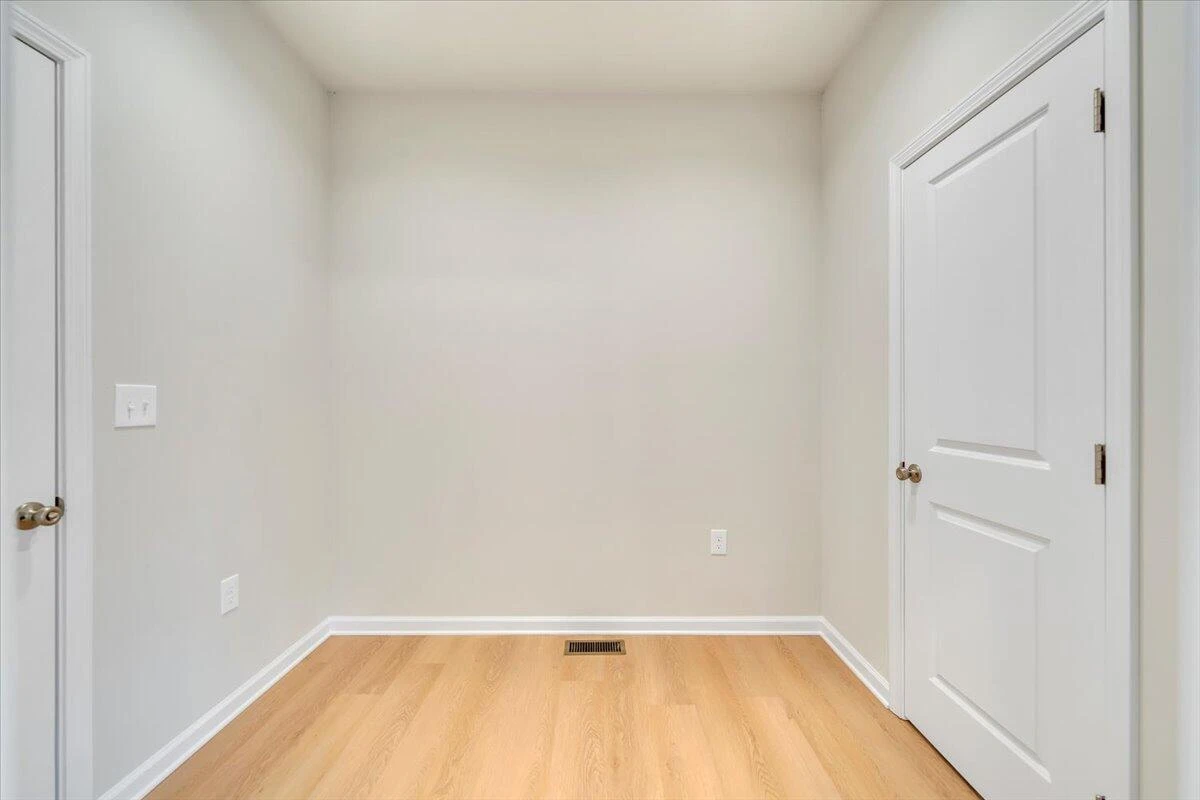 1107 Niagara RD - Photo 18