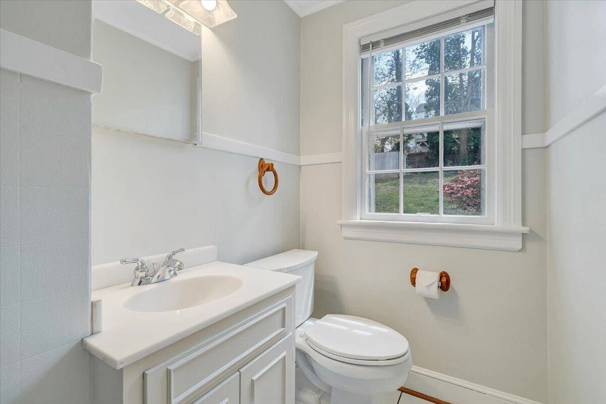 2522 Livingston RD SW - Photo 11