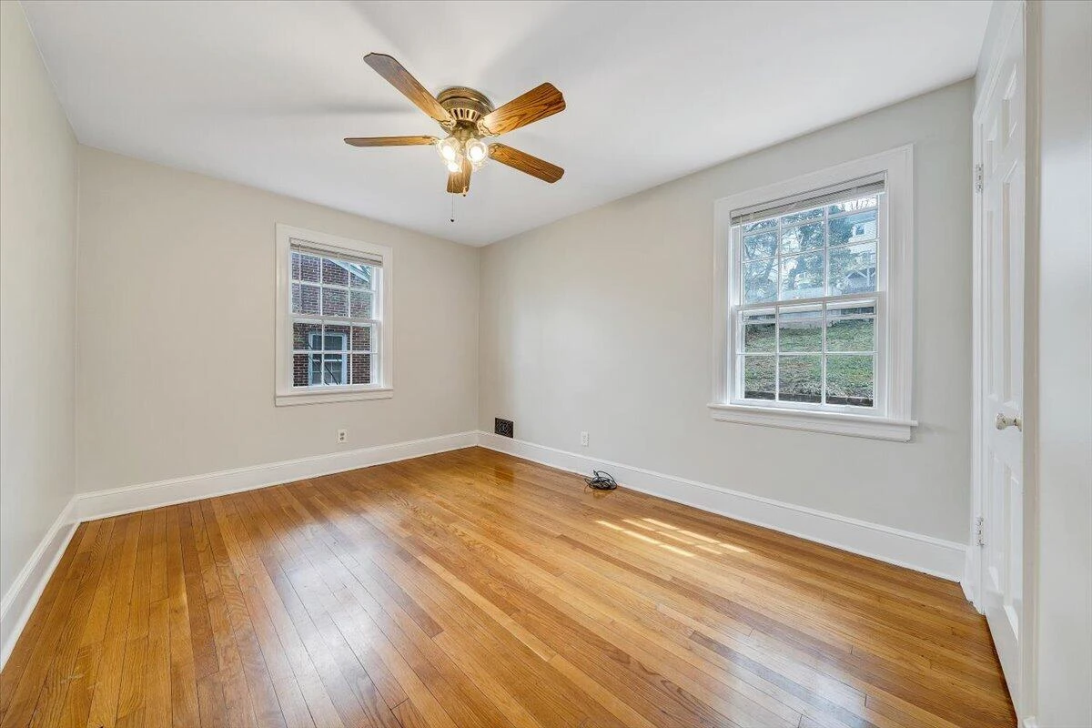 2522 Livingston RD SW - Photo 13