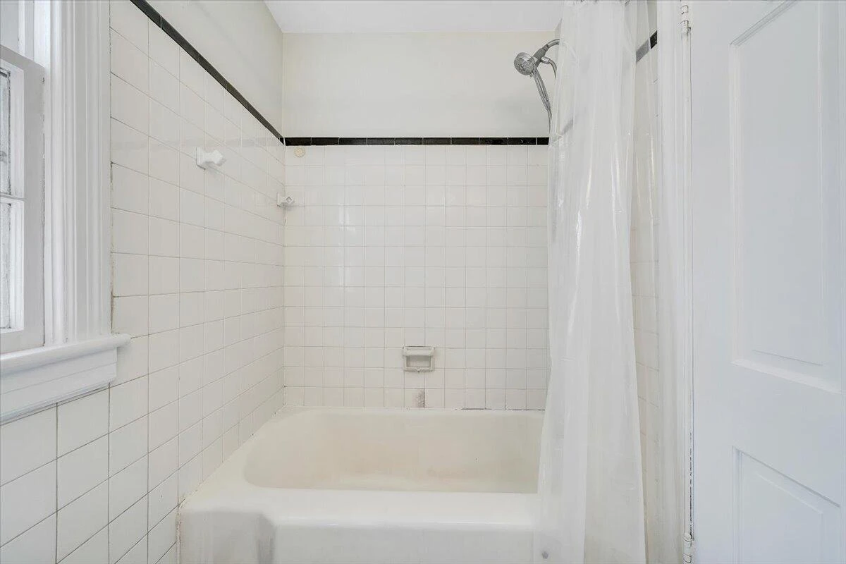 2522 Livingston RD SW - Photo 17