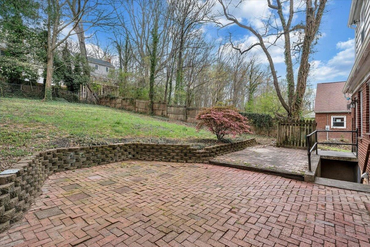 2522 Livingston RD SW - Photo 24