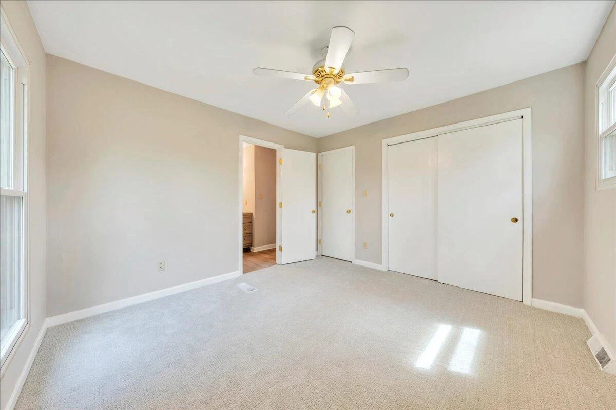 3440 Belle AVE NE - Photo 23