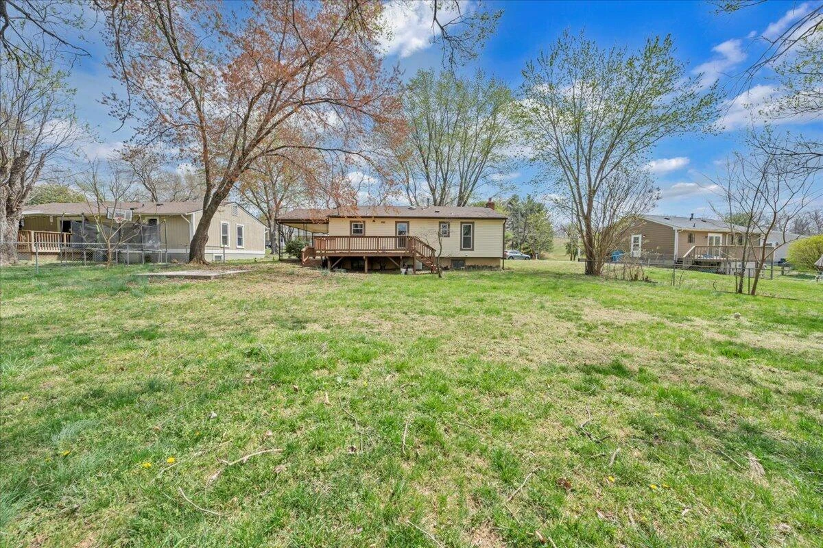 3440 Belle AVE NE - Photo 34