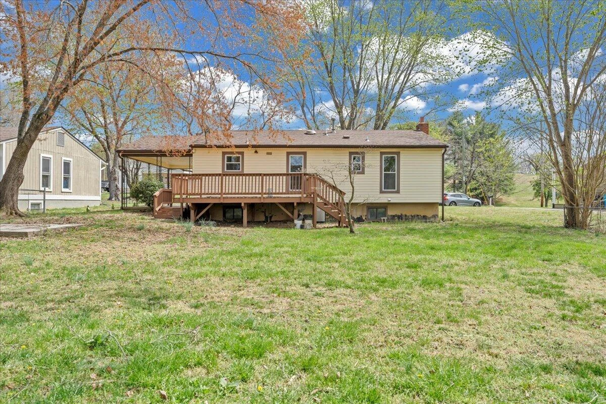 3440 Belle AVE NE - Photo 35